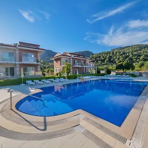 Golden Golf Villalari Саригерме